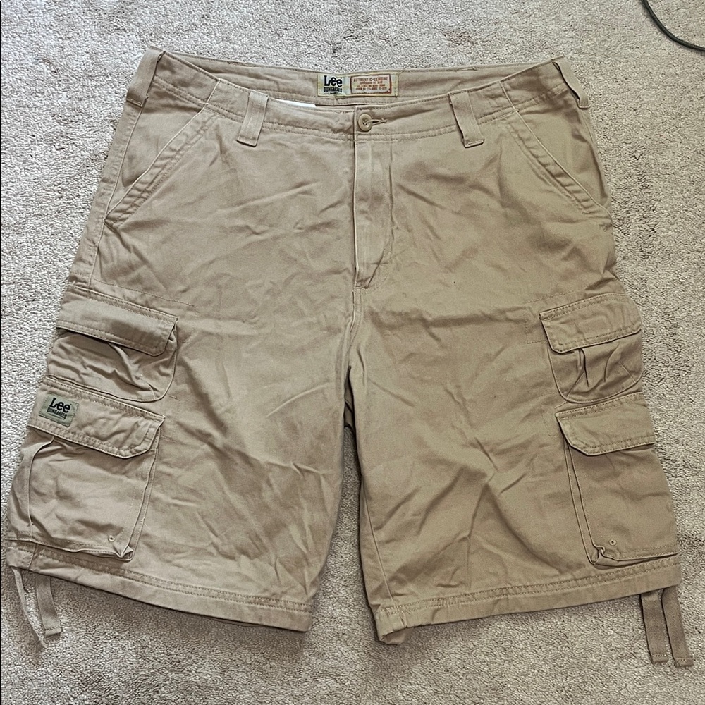 Lee Dungarees Men's Khaki Cargo Shorts Size 36 Velcro & Button Pockets